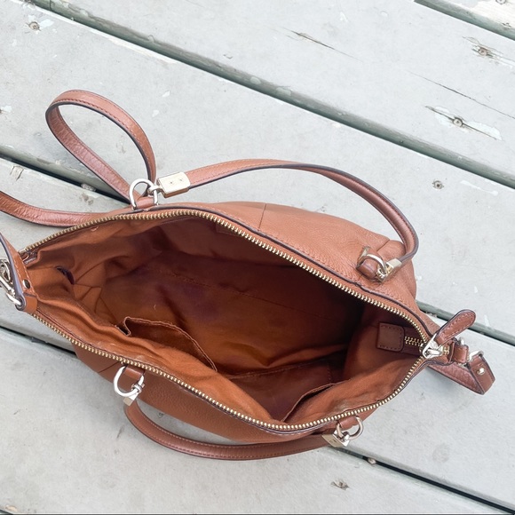 Authentic Coach handbag - Picture 2 of 8